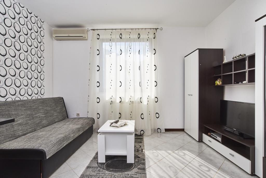 Lovely Roses Appartement Umag Buitenkant foto