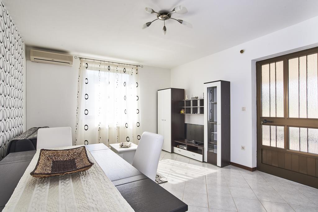 Lovely Roses Appartement Umag Buitenkant foto