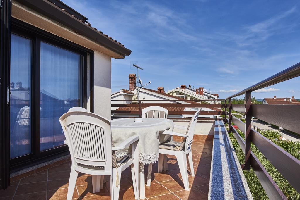 Lovely Roses Appartement Umag Buitenkant foto